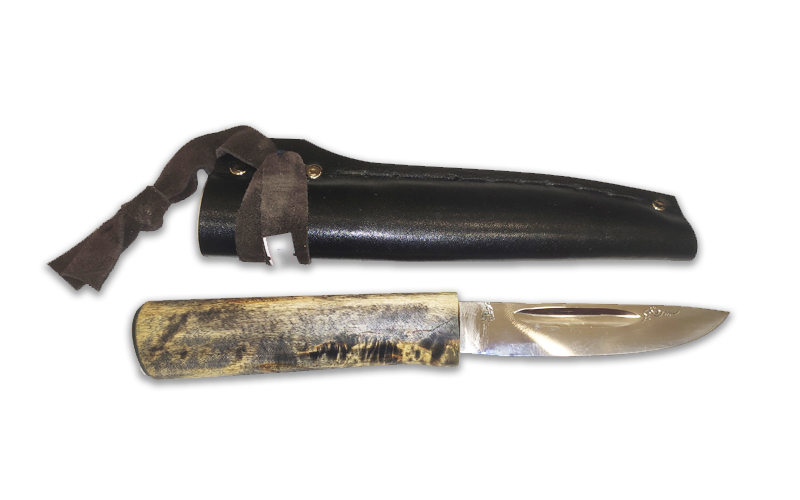 R3, Якутский нож с прямым долом.